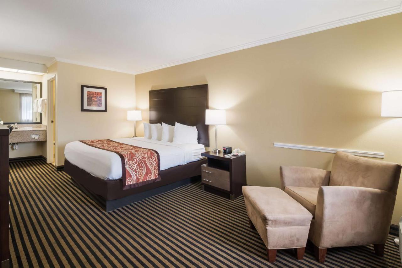 Best Western - Mckenzie Exterior foto